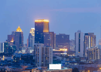 Mujer Confunde una Patrulla con un Taxi Termina Arrestada part2