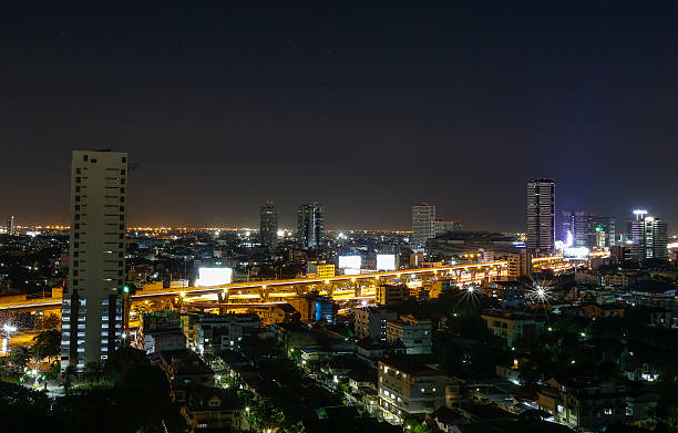 Policía abusivo amenaza a conductor en plena detención 😱🚨-Ver la parte 2 en los comentarios_part2