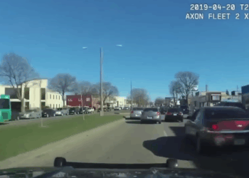 Persecuciones policiales de alta velocidad más brutales 🚓💨(12)-Ver la parte 2 en los comentarios_part2