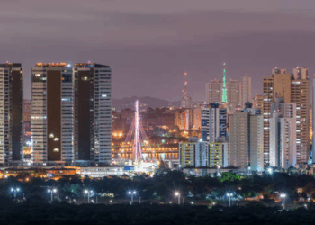 Niño Llama a la Policía por un Abrazo 😳🚓_part2
