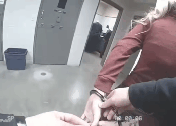 Cuando los Criminales Intentan COQUETEAR con la Policía 😳🚨_part2