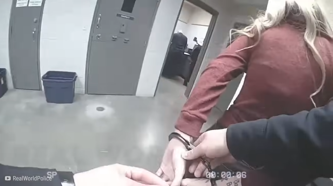 Cuando los Criminales Intentan COQUETEAR con la Policía 😳🚨_part2