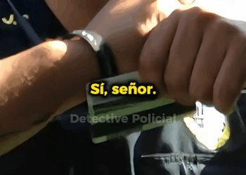 Policía corrupto arrebata identificación a un hombre 😱🚨-Ver la parte 2 en los comentarios_part2