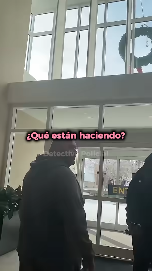 Policía ignorante detiene a una persona 😱🚨-Ver la parte 2 en los comentarios_part2