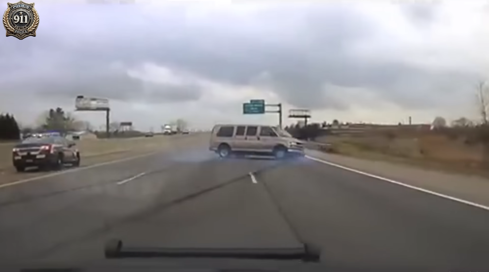 Las Persecuciones Policiales M谩s Brutales a Alta Velocidad Captadas en Dashcam 馃殦馃挜(1)_part2