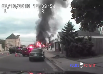 La dashcam policial capta una gran explosión de gas en Wisconsin part2