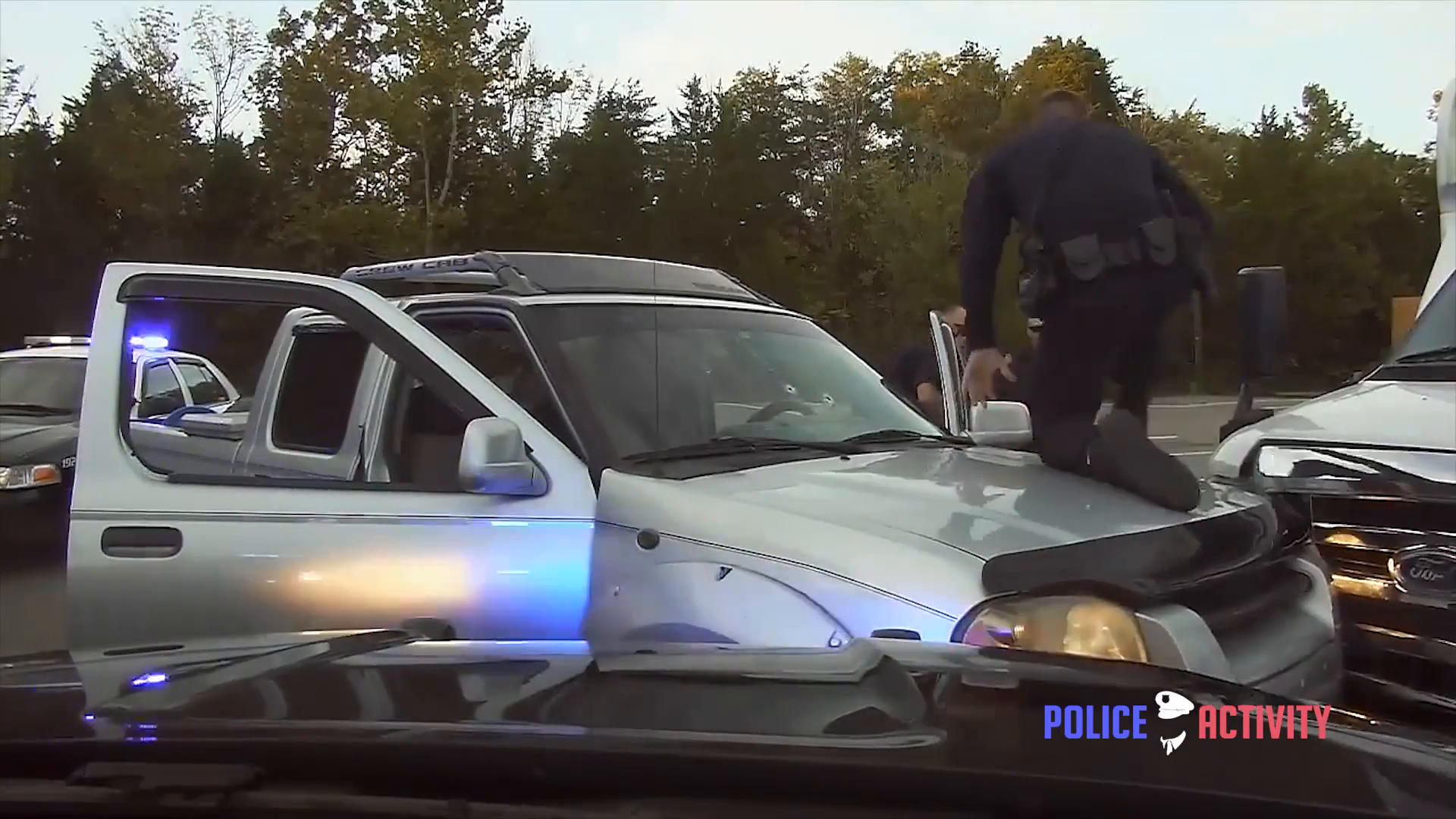 Dashcam capta un grave incidente tras una persecución en Tennessee part2