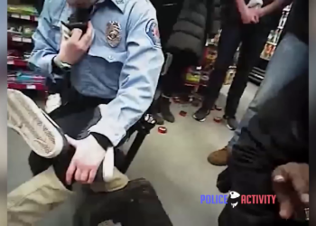 La cámara corporal muestra la detención de un exjugador tras un caso de dinero falso part2