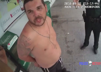 Un intruso queda atrapado en el techo de una tienda durante un intento fallido part2