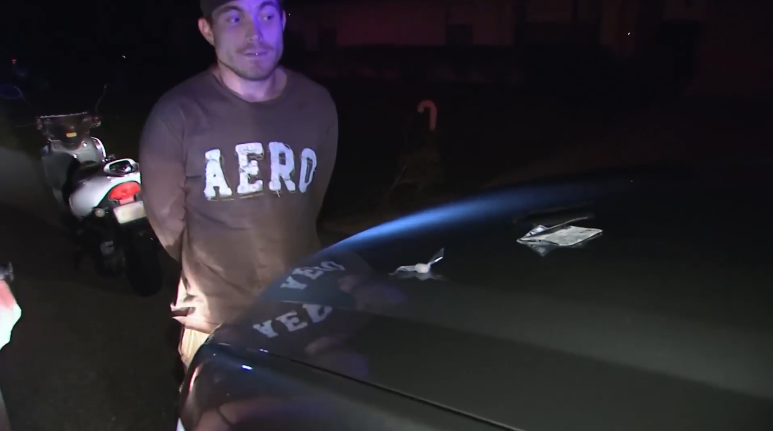 T1206006 Un sospechoso intenta ocultarse entre los árboles part2