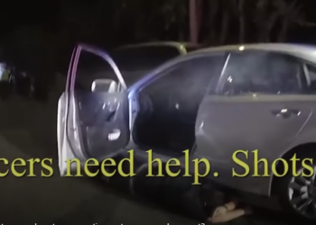 Cámaras policiales registran un enfrentamiento grave durante un operativo contra un sospechoso part2