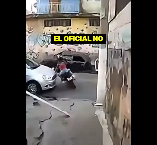 Persecución en la villa tras una pareja sospechosa en motocicleta part2