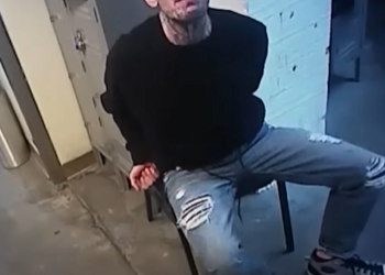 Un altercado con un sospechoso deriva en una reacción policial contundente part2