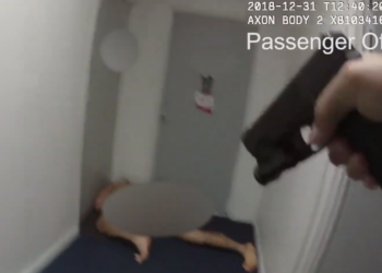 Un incidente con un hombre armado termina en una intervención policial en Los Ángeles part2