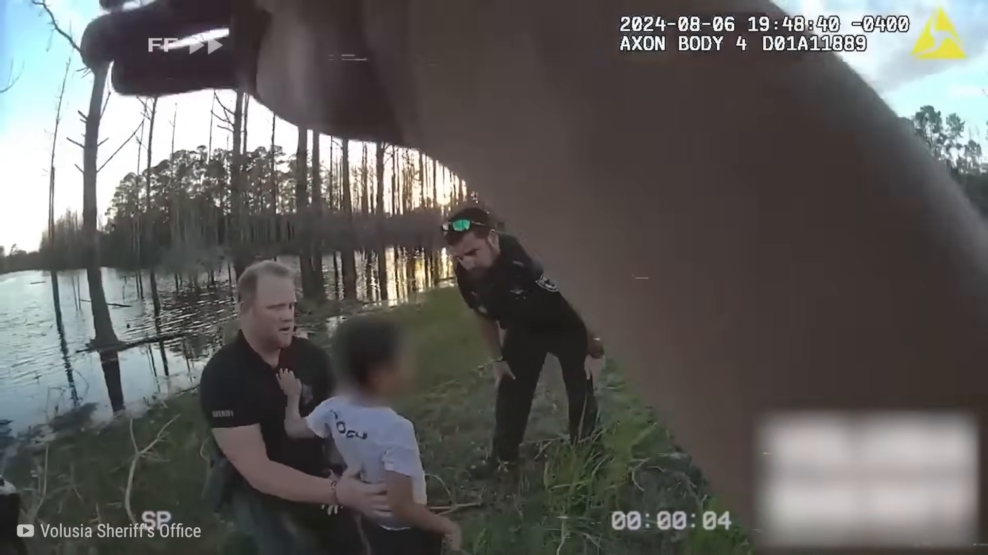 T2304012 Cuando Policías Salvan Niños Justo Tiempo part2