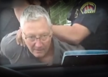 T2004010 Cuando Los Hombres Engreídos Reciben KARMA INSTANTÁNEO part2