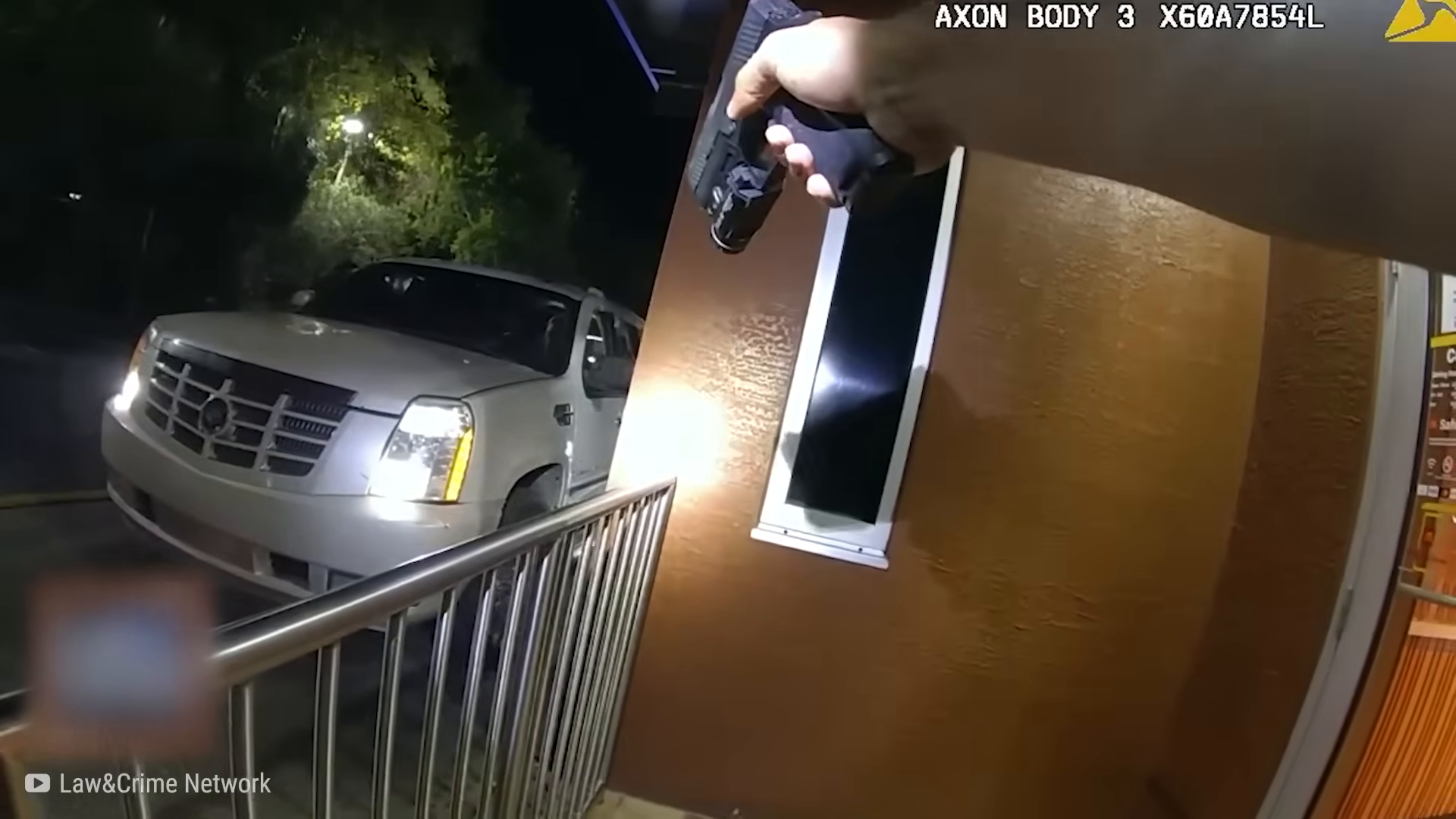 T0417008 Cuando La Policía Se Enfrenta Con Glotones En La Comida Rápida part2