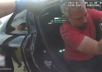 T2004005 Ni Siquiera La Policía Se Podía Aguantar La RISA part2